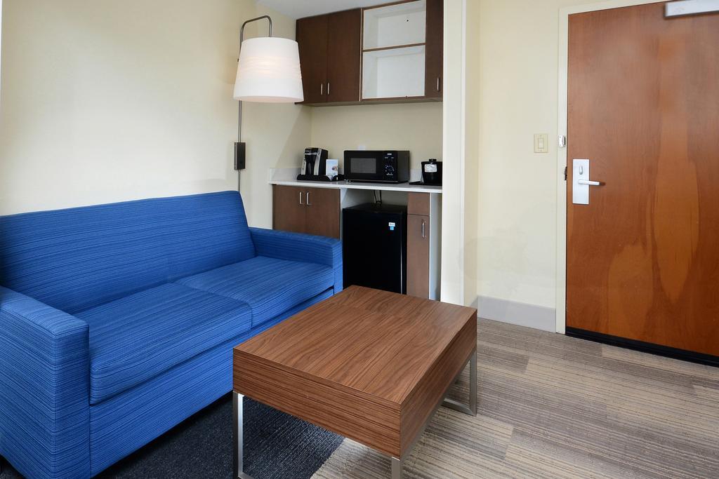 Hotel Holiday Express & Raleigh Airport At Rtp By Ihg Durham