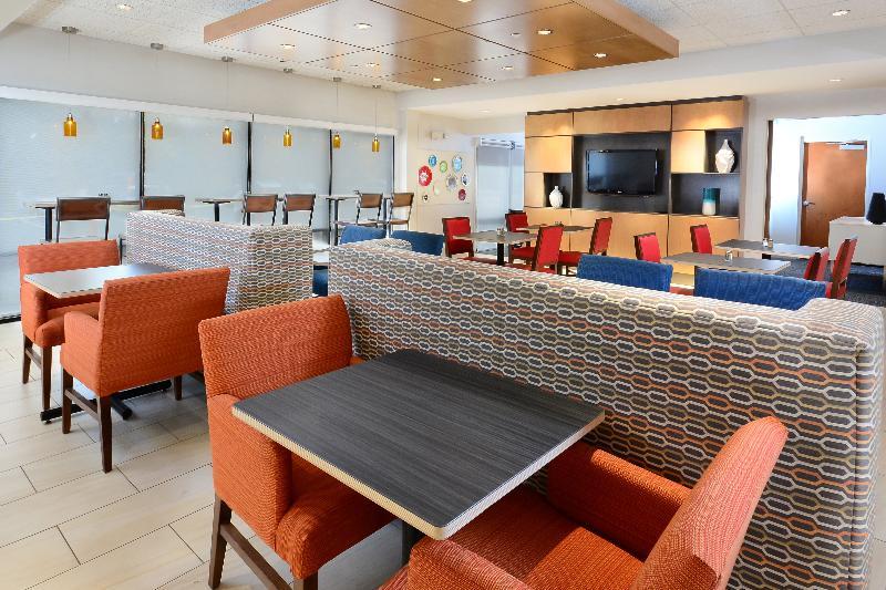Holiday Express & Raleigh Airport At Rtp By Ihg